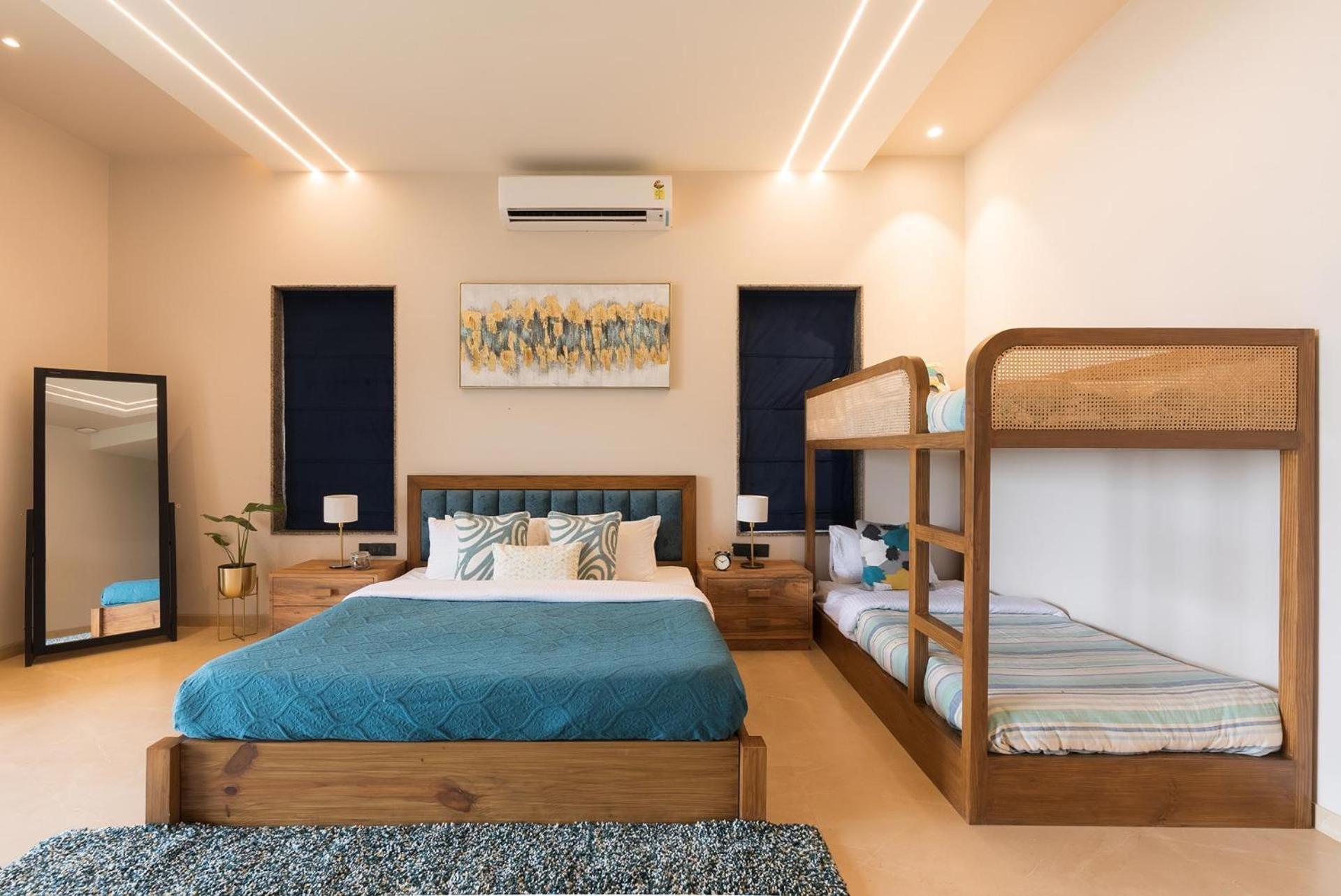 Pearl Lakeview Mansion By Stayvista - Lakeside Villa With Infinity Pool, Jacuzzi, In-House Theatre & Games Room Igatpuri Eksteriør billede
