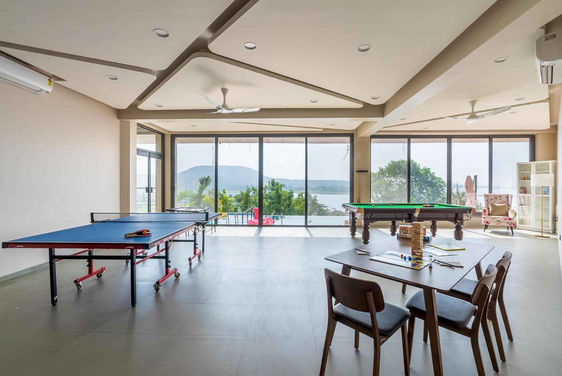 Pearl Lakeview Mansion By Stayvista - Lakeside Villa With Infinity Pool, Jacuzzi, In-House Theatre & Games Room Igatpuri Eksteriør billede
